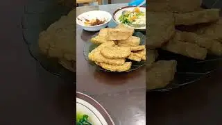 Bubur Manado yang khas plus ama Mie Porang 👍👍👍👍 yuk