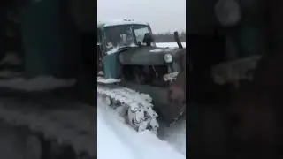 дт-75 застрял в снегу