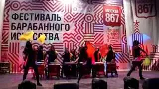 ЯПОНСКИЕ БАРАБАНЩИКИ В МОСКВЕ.
