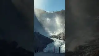 ￼Водопад Kjosfossen. 📍Norway. Рекомендую проехаться на железной дороге от города Флом к Мурдал.