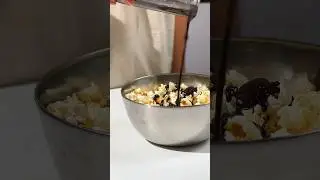 Oreo Popcorn