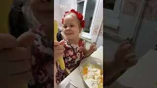 Ніжний пиріг зі згущеним молоком