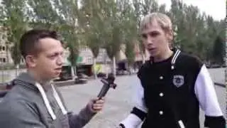 Пушкин написал Есенина! (Интервью на улице)