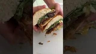 Vegan Steak Sandwich @unMeat 