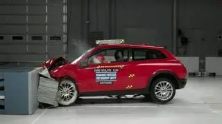 2009 Volvo C30 moderate overlap IIHS crash test