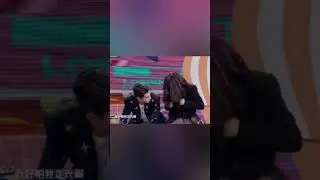 The way he protect her 🥰