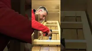 Делаю выдвижную лавочку в бане. 