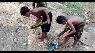 New technology unique fishing system.new fishing methot using bamboo, kids small boys catch fish