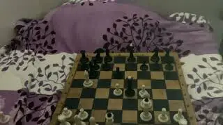 Королевский гамбит, 2 простенькие партии с моими комментариями. 