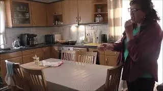 У меня на кухне сегодня оладьи🥞/ Надо на весы встать🤭/ купила ножи👍