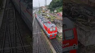 ЧМЭ3-3837 маневрирует с 2ЭС5К-249 по РЭРЗу.