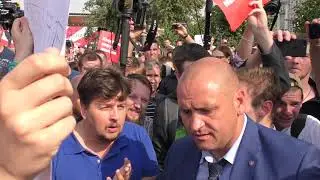 Жириновский стал участником потасовки на Пушкинской площади ч 2