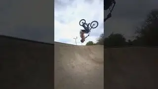 Which bmx trick was your favorite? #bmx #bmxpark #shortsfeed #bmxbike #subscribe #skatepark