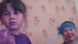 Мы любим красоваться!Вика и Вероника!!!