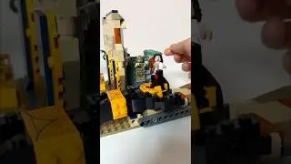 Все плюшки набора ЛЕГО Индиана Джонс 
