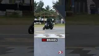 Here's how the ✨Magic Twist✨ on the 2025 Ather 450X works. 