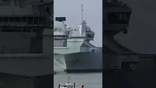 Британия доломала свой последний авианосец!