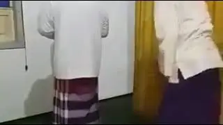 Makmum lucu