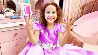 Valentina  implorando sua Mãe por novas roupas, jóias e cosméticos