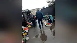 Уличная торговля / Как живут в Киеве / Как живут в Украине / Осень 2022 в Украине