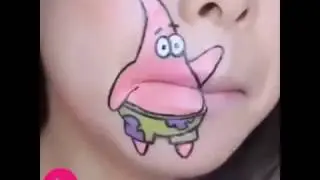 Девушка нарисовала на губах мультяшек lip art