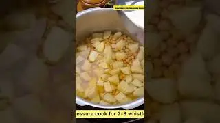 ghugni recipe bengali style । kolkata street food । aloo matar curry 
