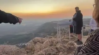 lub roob uas tom qab yexus nyeem vaj tswv txoj lus tag lawv tsis txaus siab