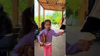 ЗМЕЯ НАПАЛА НА ДЕВОЧЕК?😨
