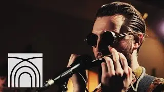 Louis And The Shakes - I Let The Rain Fall Hard // The Crypt Sessions