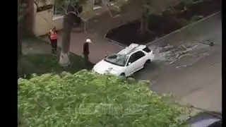 DEITA.RU Стекло упало со стройки и уничтожило автомобиль в Приморье