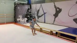 Изучение акробатического элемента 