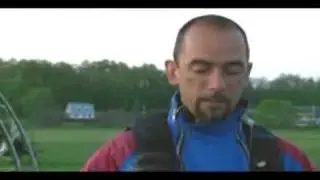Впервые в мире! Прыжок с параплана на воздушный шар!