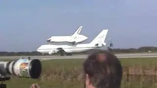 STS-117 Space Shuttle Atlantis On  Top Of  A 747 Land At KSC