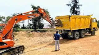 Fully loaded Ashok Leyland 10 Wheel Tipper struggles - Excavator helps!