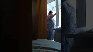 Вонючая бабка на море