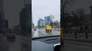 Autonomous cargo carrier