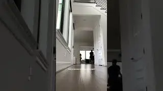 Warming up them heels 👠 😂 