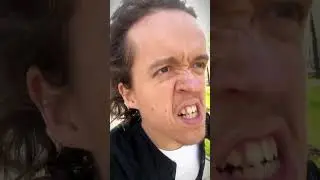 Он пытался..