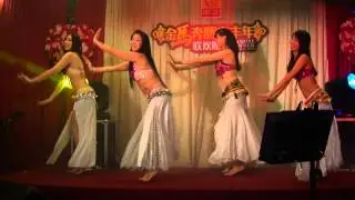 Malaysia Belly Dancers Perform For Chinese New Year (ELSA Dance)