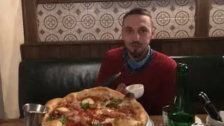 Погода жесть!!! -9 Мій вихідний Пересів на громадський транспорт Тренуюсь в залі Їм піцу