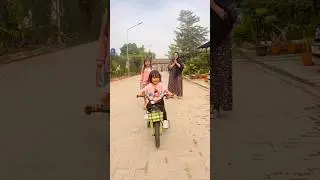 Ayu dibeliin speda baru