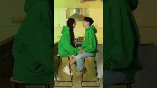 KISSING MY CRUSH😱