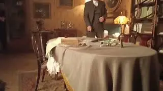 ПАДЕНИЕ ЧЕРЕЗ СТОЛ