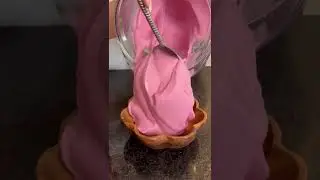 Strawberry Spring Smoothie Bowl 