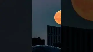 Потрясающая Луна 🌖 над Москвой!!! 