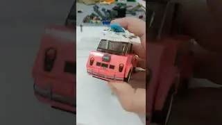 Новая машина от компании  *голова эс*