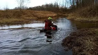 Иж Планета 5 - простой шноркель на мотоцикле, испытание водой, штурм глубокого брода.