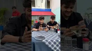 Dhoka diya khebdi ne 😂 
