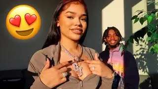 GETTING MY GIRLFRIEND REACTION OF MY EARLY CHRISTMAS GIFT *SHE STOLE IT*