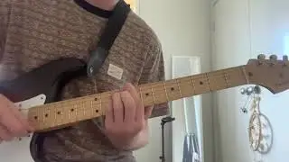How to play Savour the flavour by Skegss